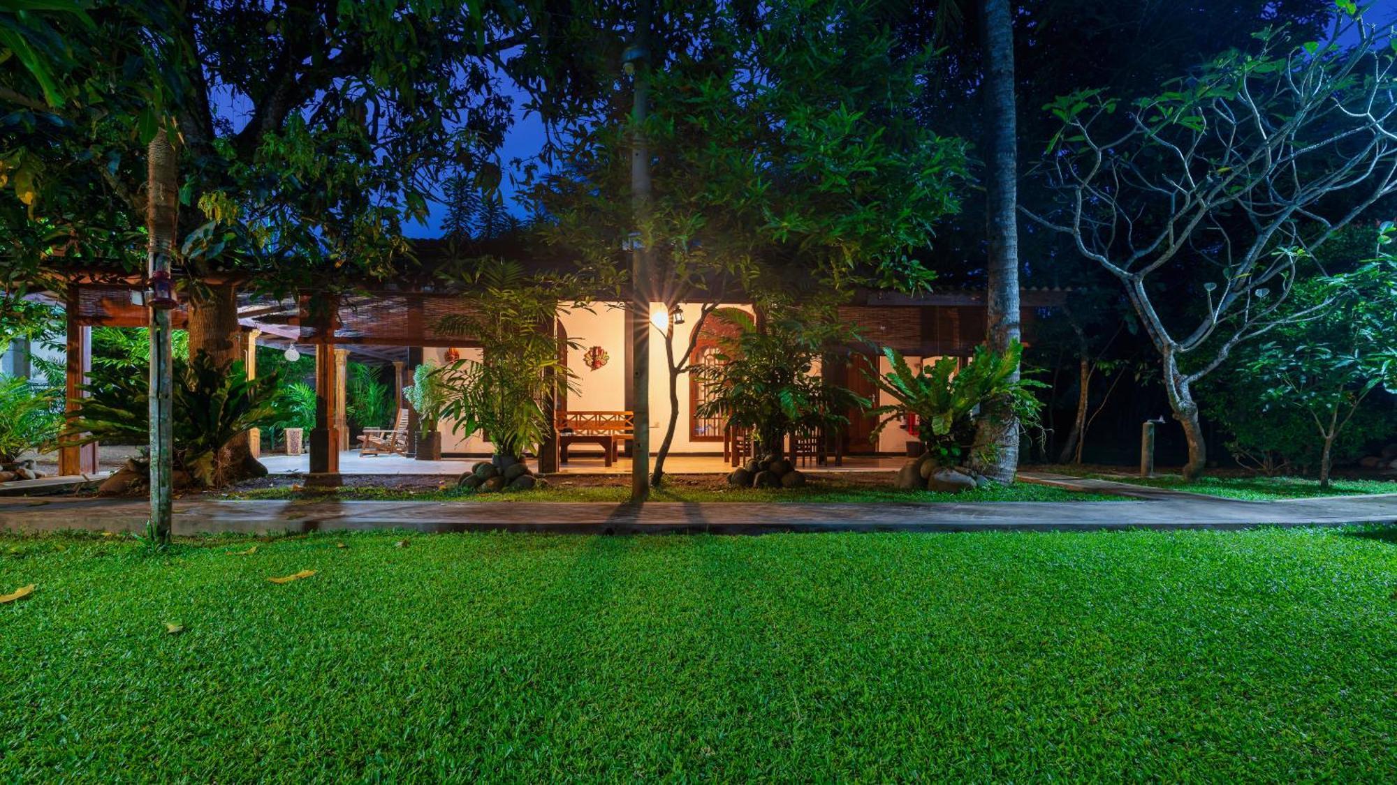Villa 80 Bentota Kültér fotó